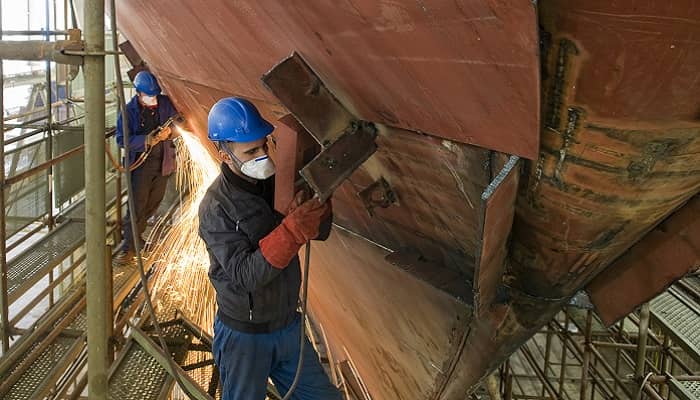 Indonesian Ship Chandler - Repair Maintenance - Article-700x400